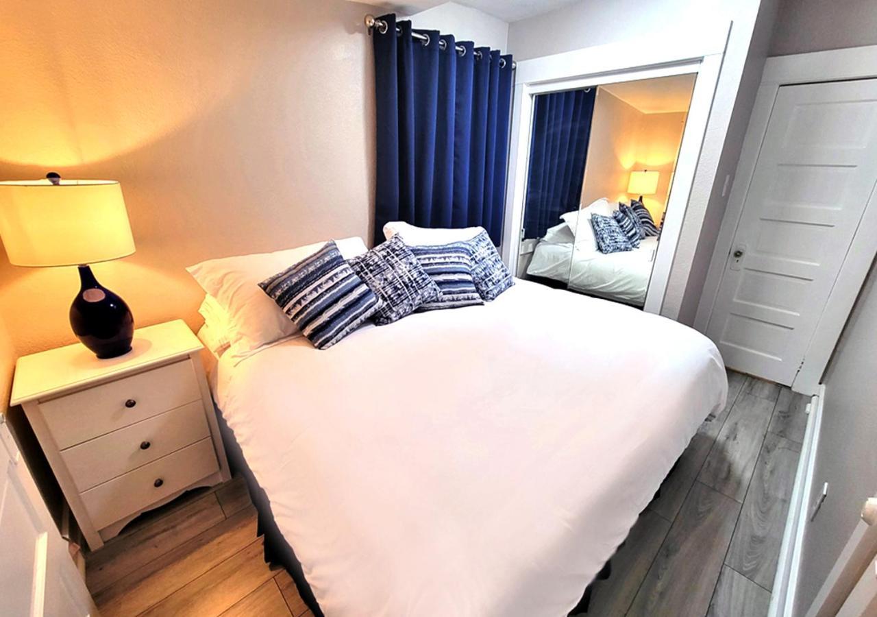 Beautiful Guesthouse, Sleeps 4 - Kitchen, Private Laundry, Ac, Parking, 65' Tv, Close To Stores, Restaurants & Beach Long Beach Exteriör bild